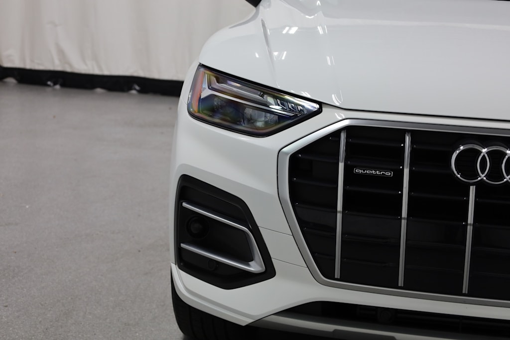 Thumbnail: 2021 Audi Q5 - 25