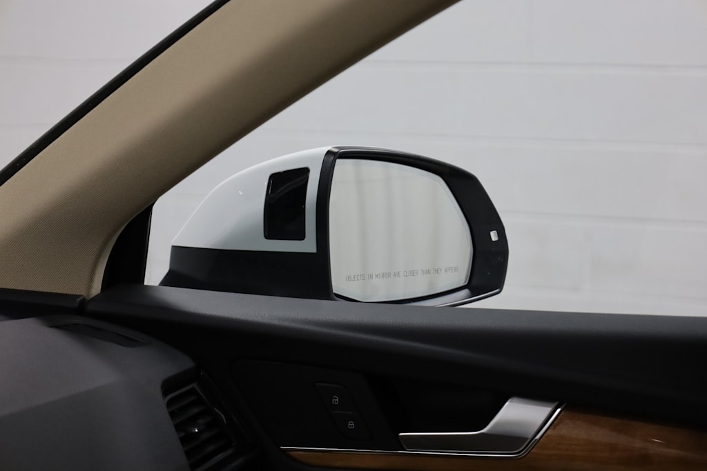 Thumbnail: 2021 Audi Q5 - 28