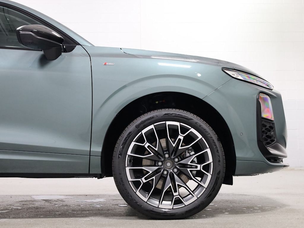 Thumbnail: 2026 Audi Q3 - 7