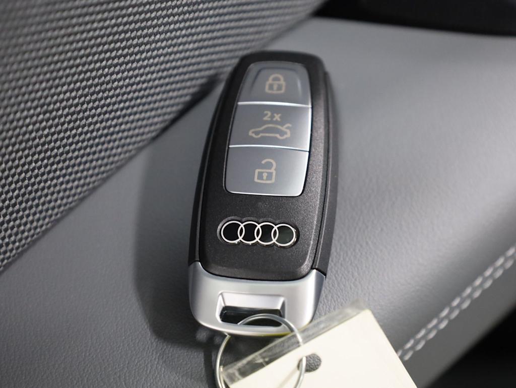 Thumbnail: 2026 Audi Q3 - 19