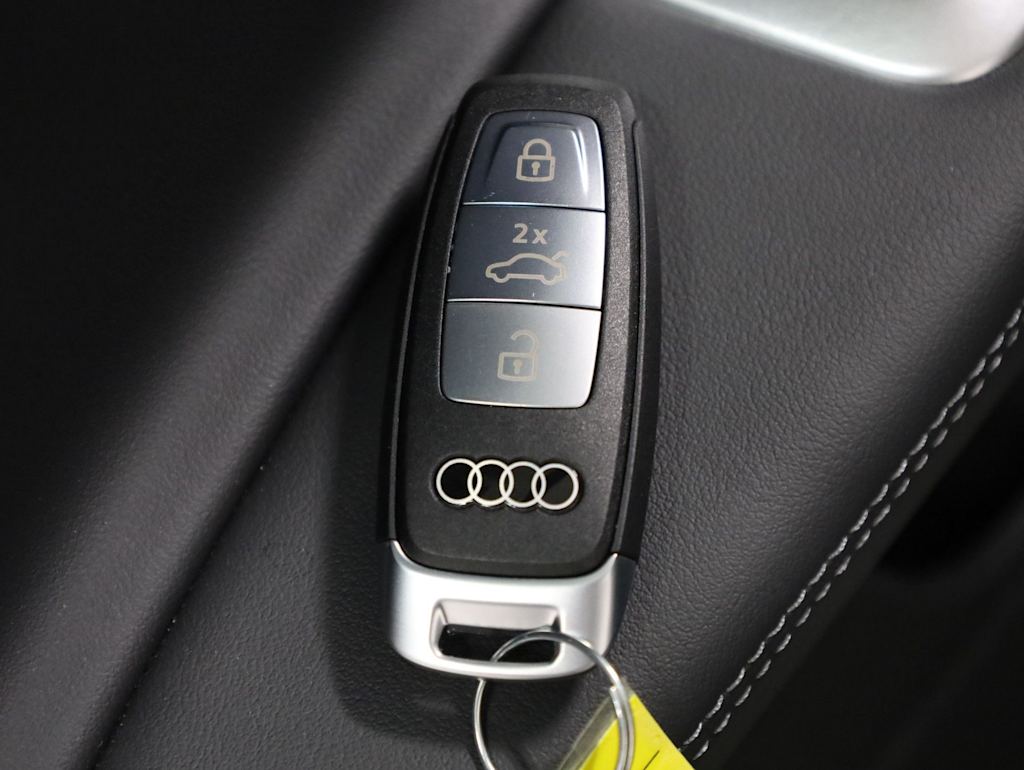 Thumbnail: 2026 Audi Q3 - 20
