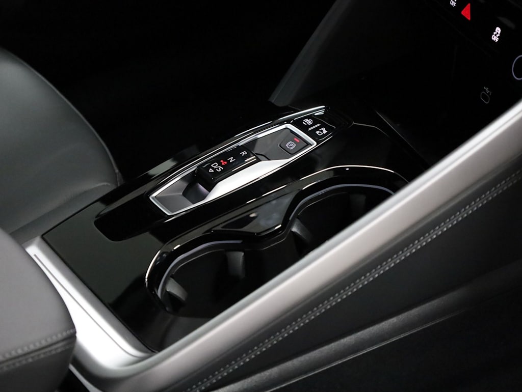 Thumbnail: 2026 Audi Q3 - 30