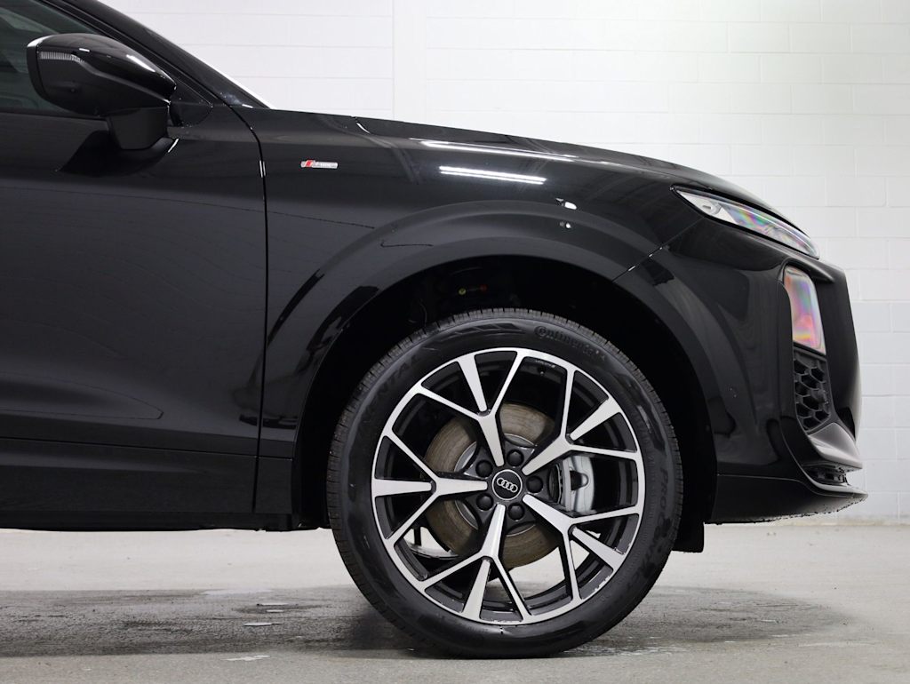 Thumbnail: 2026 Audi Q3 - 8