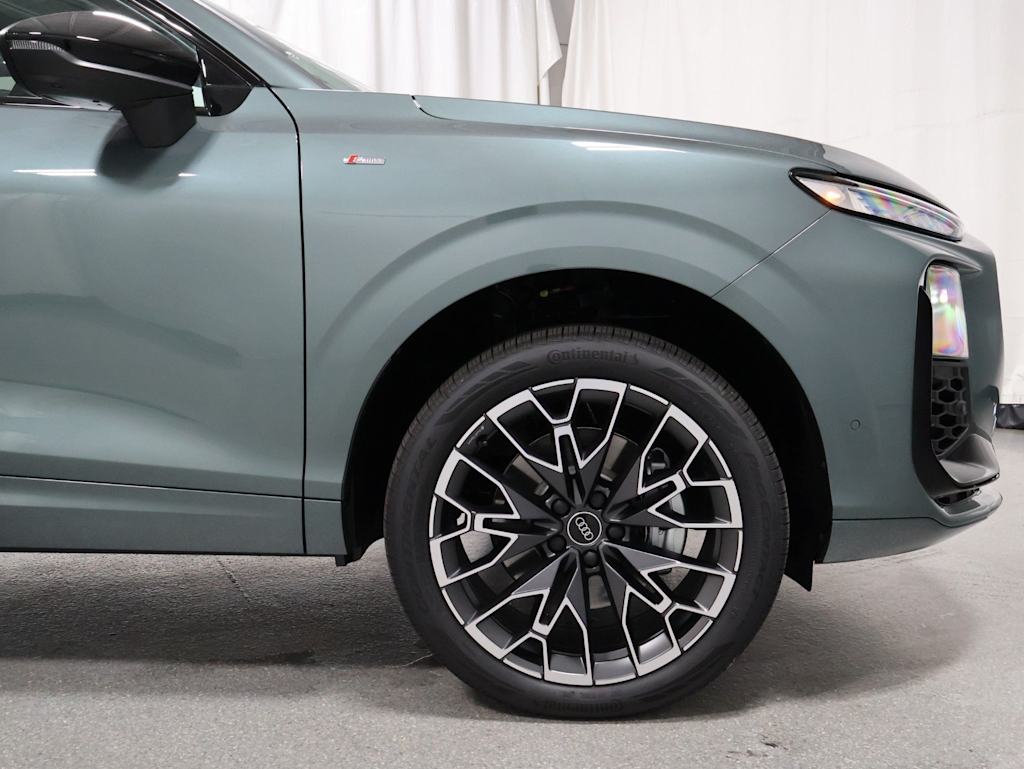 Thumbnail: 2026 Audi Q3 - 7