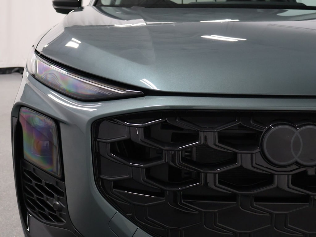 Thumbnail: 2026 Audi Q3 - 25
