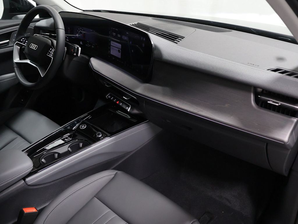 Thumbnail: 2026 Audi Q3 - 9