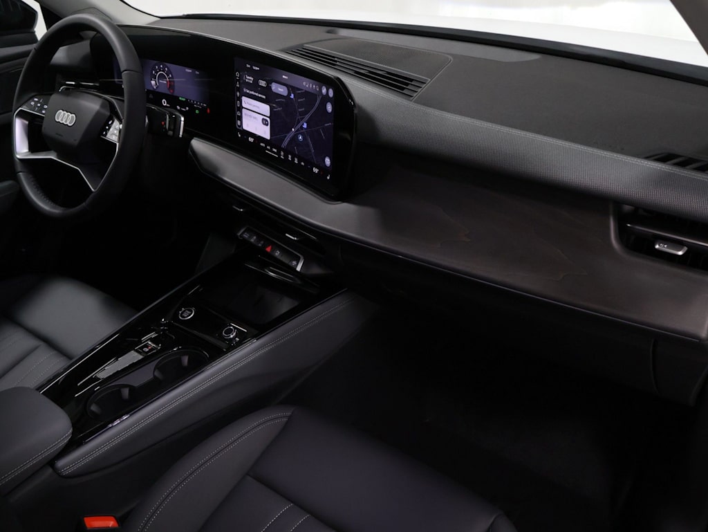 Thumbnail: 2026 Audi Q3 - 10