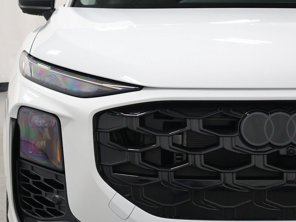 Thumbnail: 2026 Audi Q3 - 7