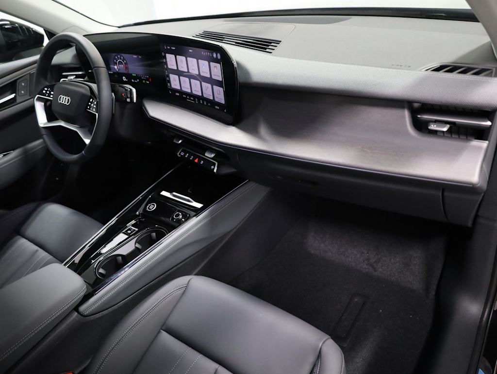 Thumbnail: 2026 Audi Q3 - 10