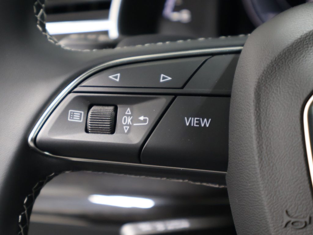 Thumbnail: 2026 Audi Q7 - 31