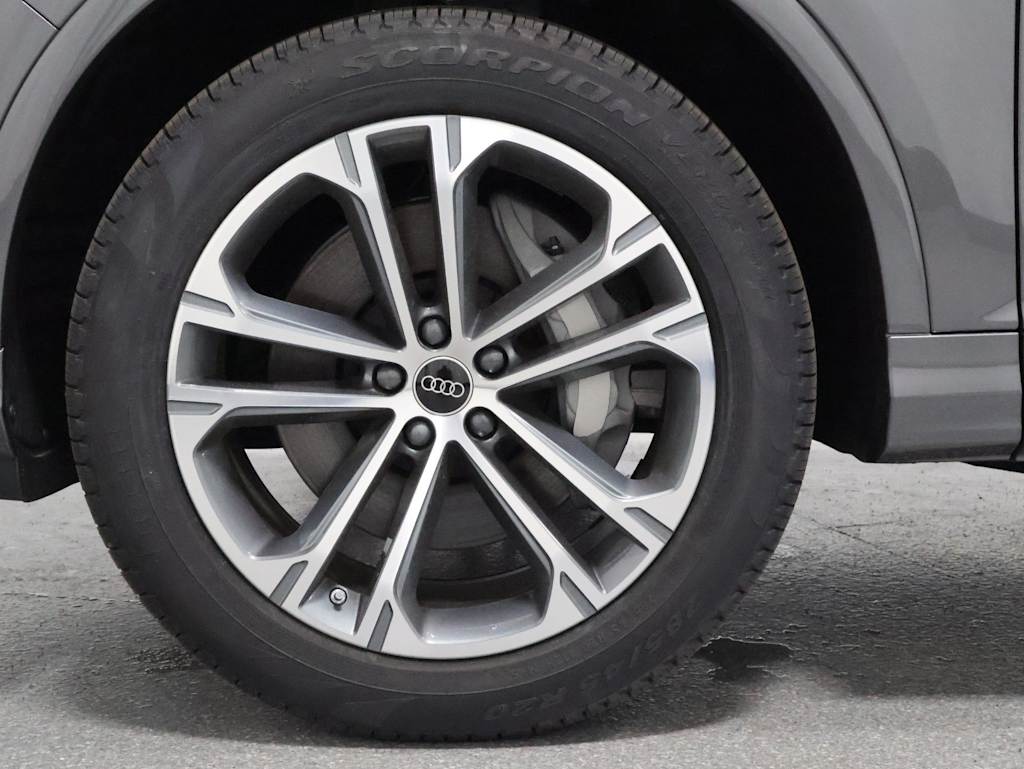 Thumbnail: 2026 Audi Q7 - 41