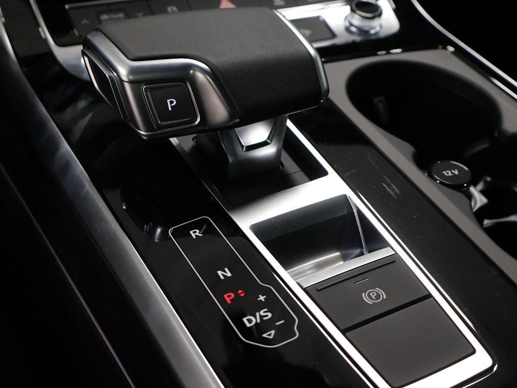 Thumbnail: 2026 Audi Q7 - 17