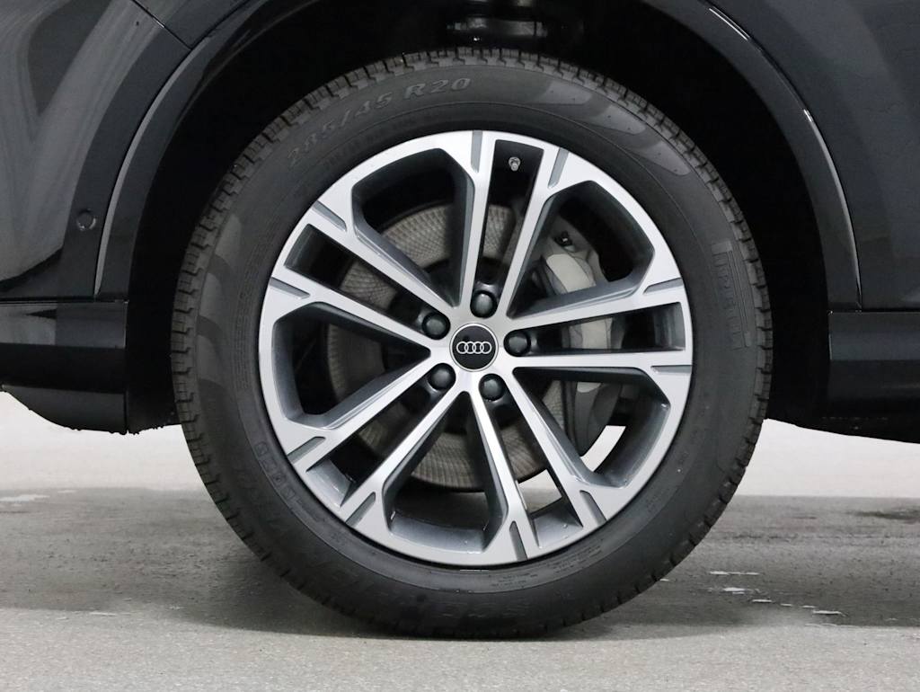 Thumbnail: 2026 Audi Q7 - 41
