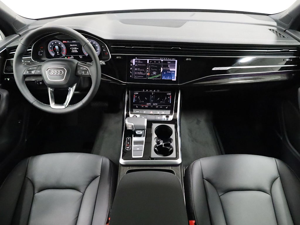 Thumbnail: 2026 Audi Q7 - 15