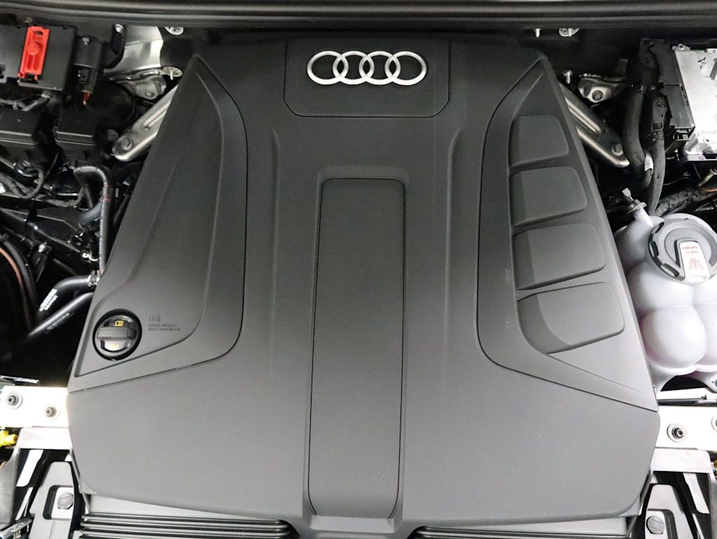 Thumbnail: 2026 Audi Q7 - 9