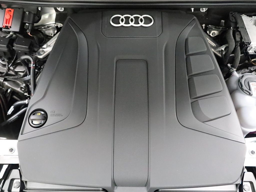 Thumbnail: 2026 Audi Q7 - 9