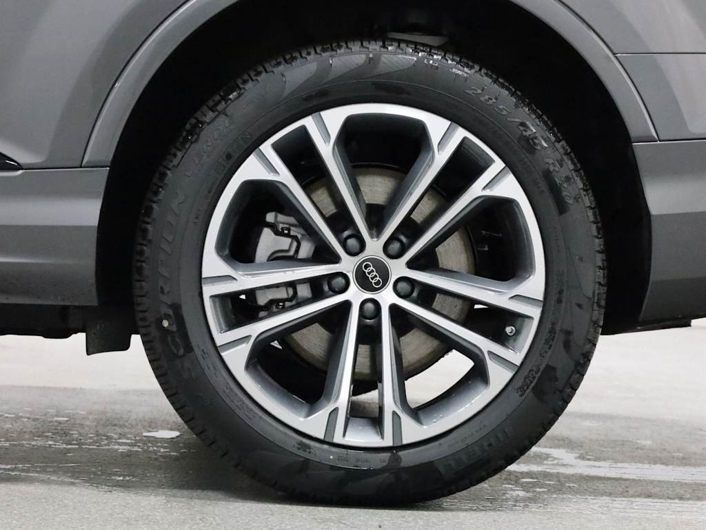 Thumbnail: 2026 Audi Q7 - 41