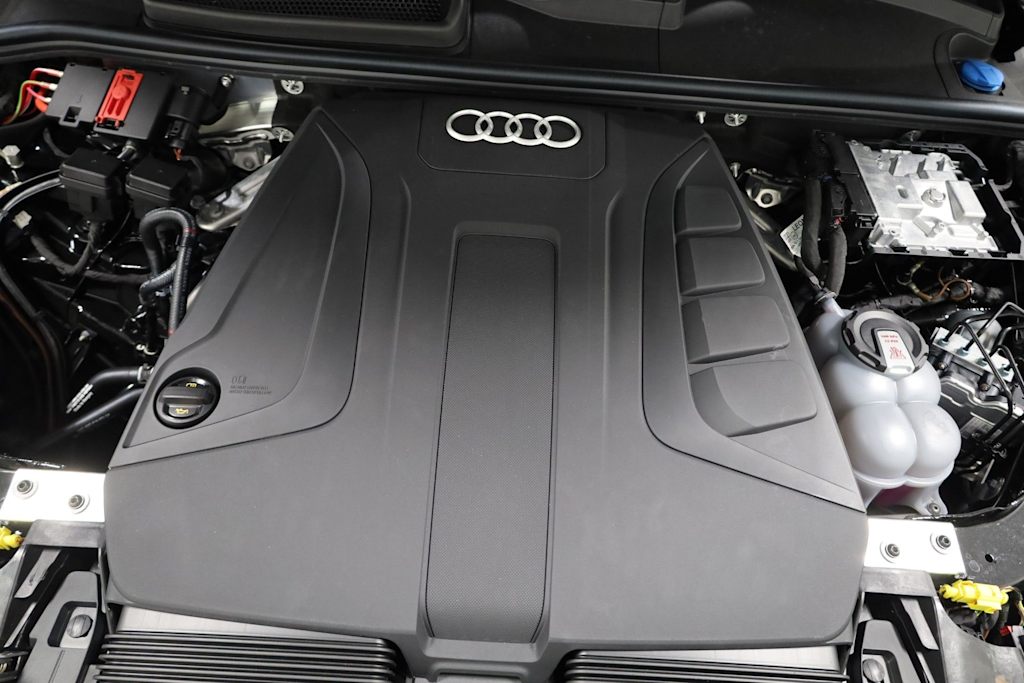 Thumbnail: 2026 Audi Q7 - 9