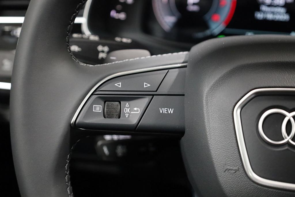 Thumbnail: 2026 Audi Q7 - 31