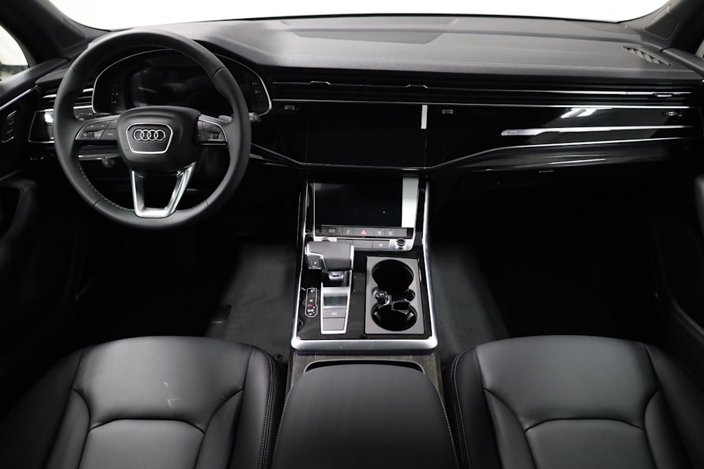 Thumbnail: 2026 Audi Q7 - 15