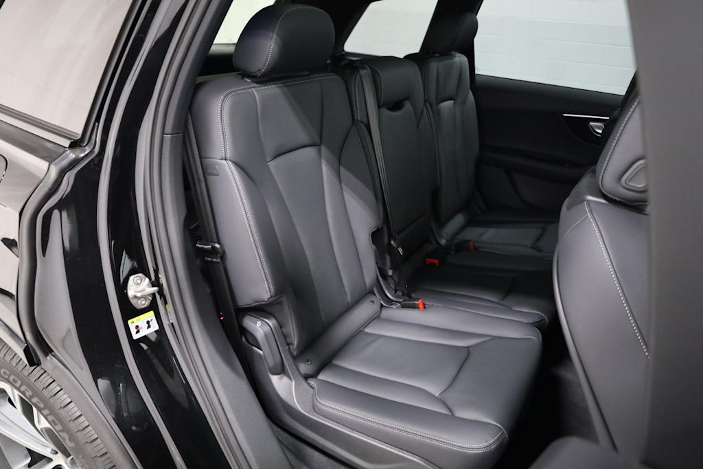 Thumbnail: 2026 Audi Q7 - 39