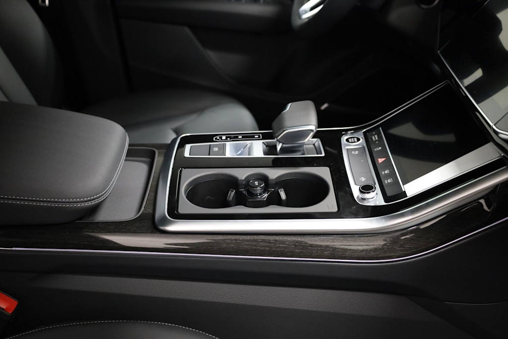 Thumbnail: 2026 Audi Q7 - 17