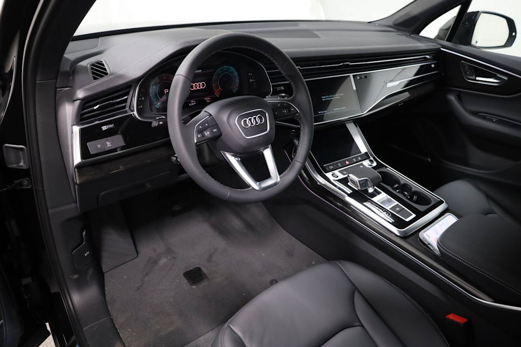 Thumbnail: 2026 Audi Q7 - 2