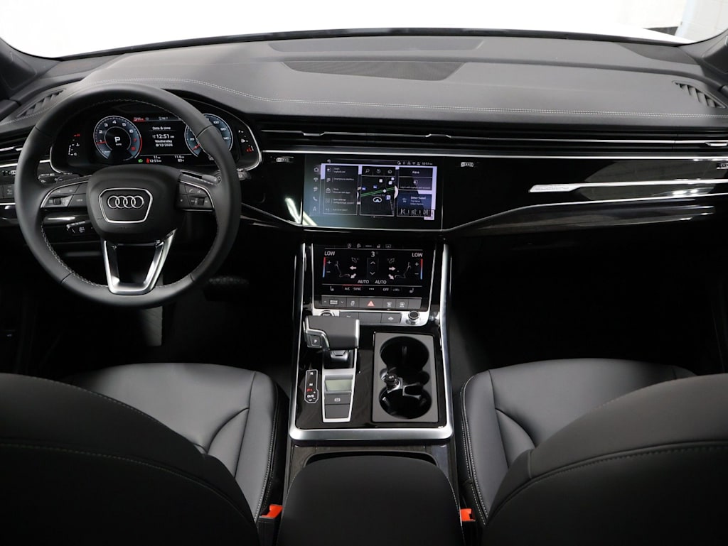 Thumbnail: 2026 Audi Q7 - 14
