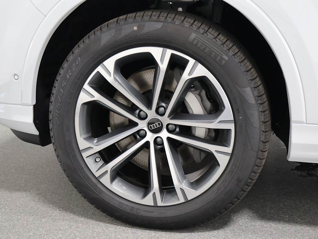 Thumbnail: 2026 Audi Q7 - 41