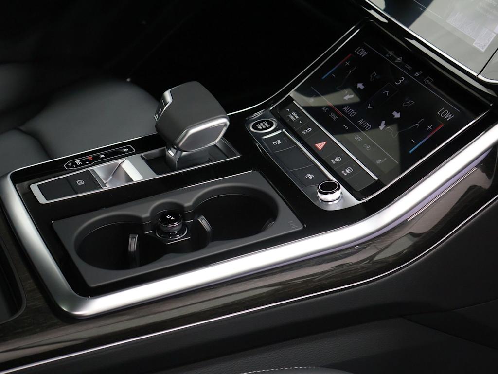 Thumbnail: 2026 Audi Q7 - 29