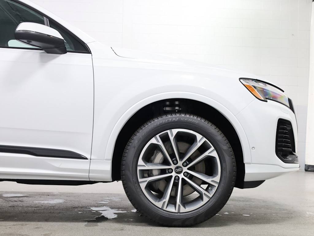 Thumbnail: 2026 Audi Q7 - 7