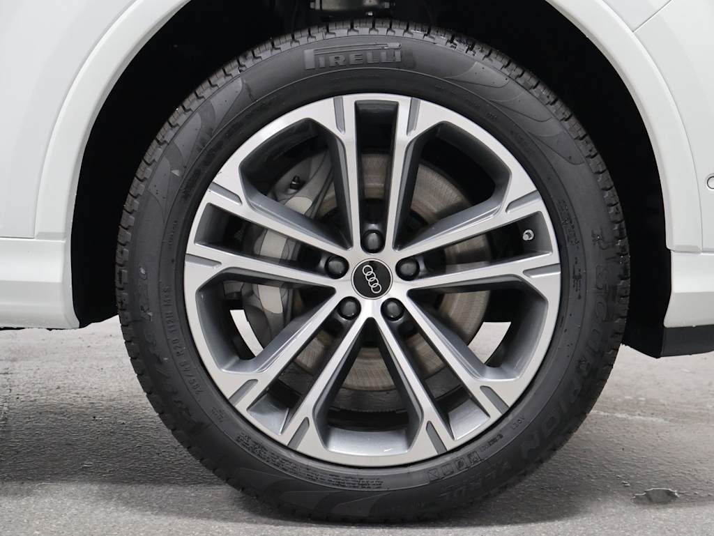 Thumbnail: 2026 Audi Q7 - 24