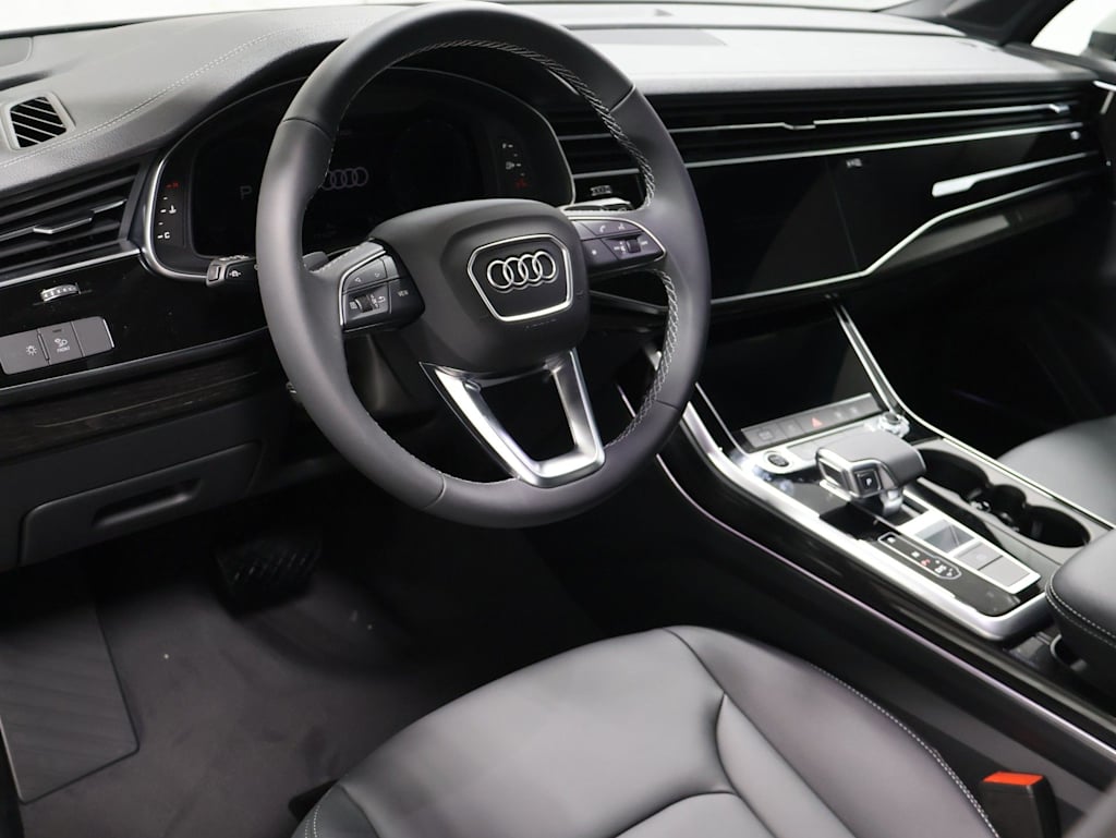 Thumbnail: 2026 Audi Q7 - 2