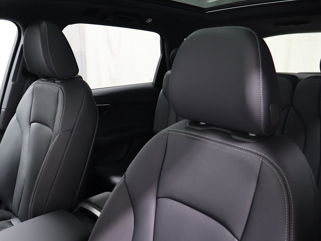 Thumbnail: 2026 Audi Q7 - 12