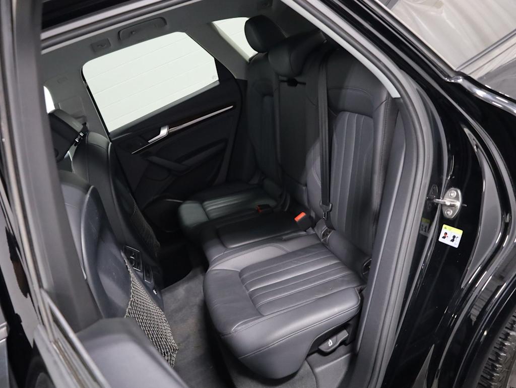 Thumbnail: 2018 Audi Q5 - 13