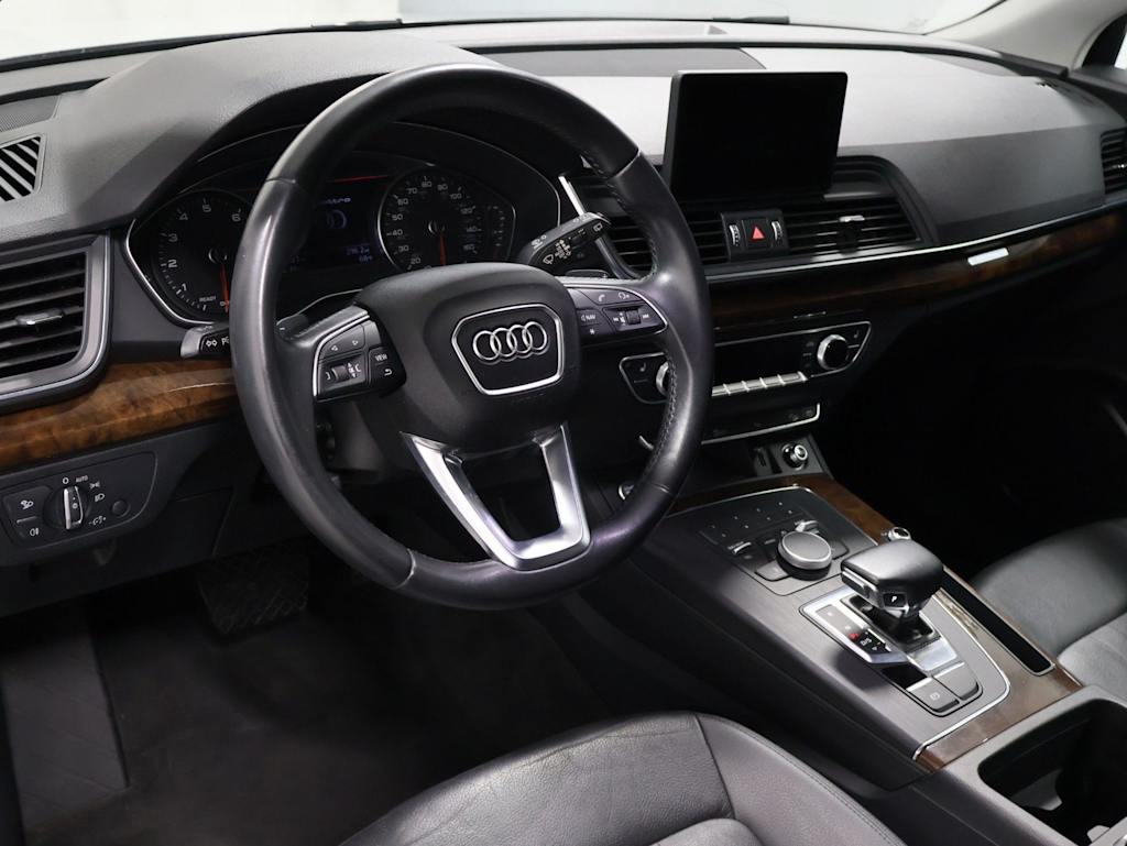 Thumbnail: 2020 Audi Q5 - 2