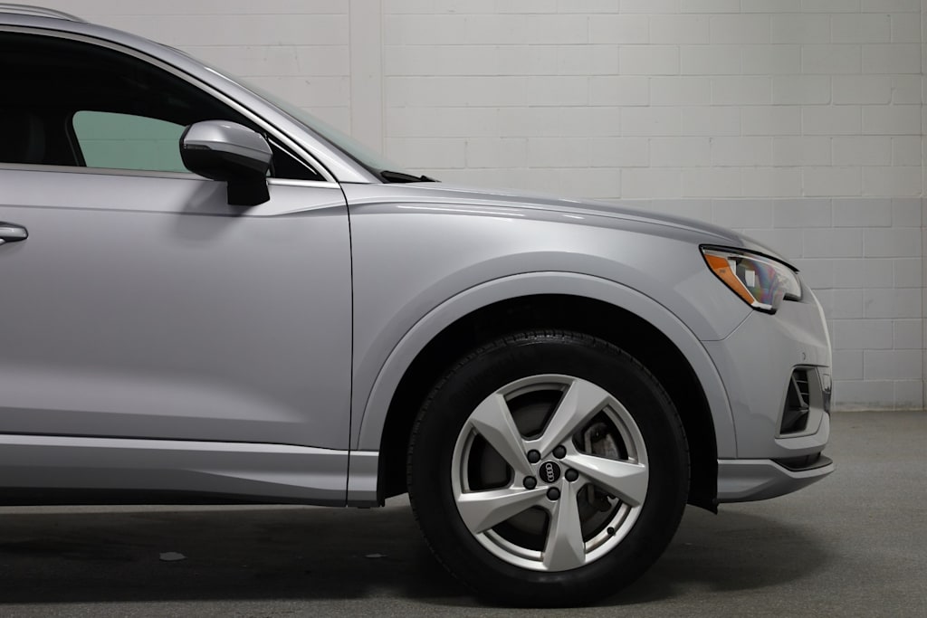 Thumbnail: 2022 Audi Q3 - 8