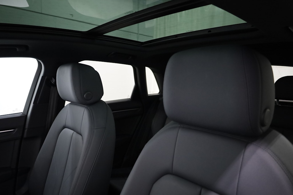 Thumbnail: 2022 Audi Q3 - 12