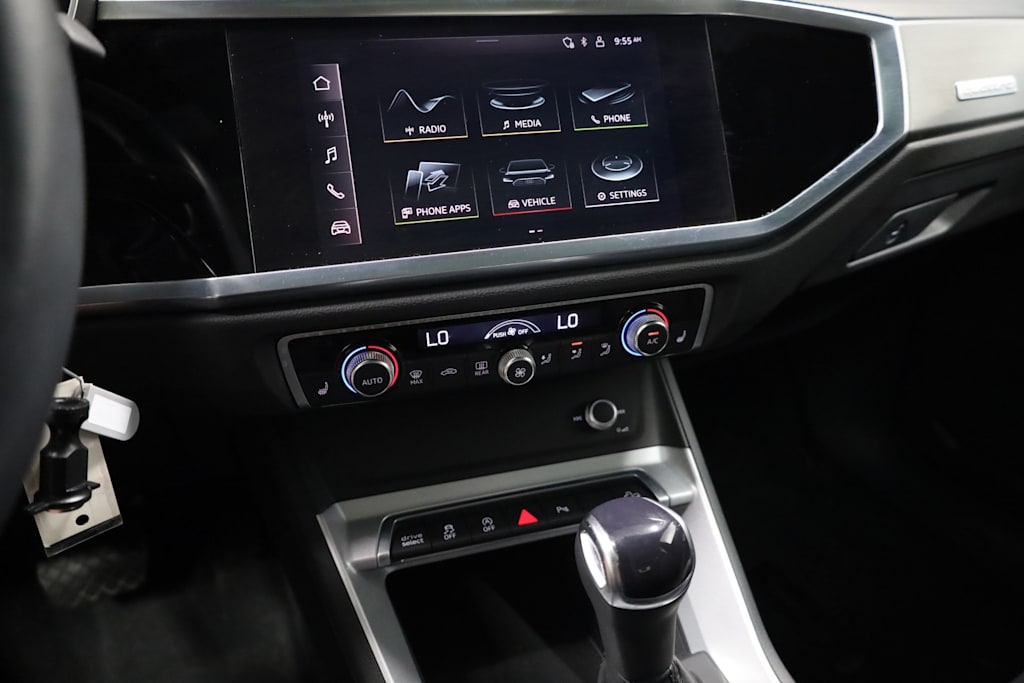 Thumbnail: 2022 Audi Q3 - 16