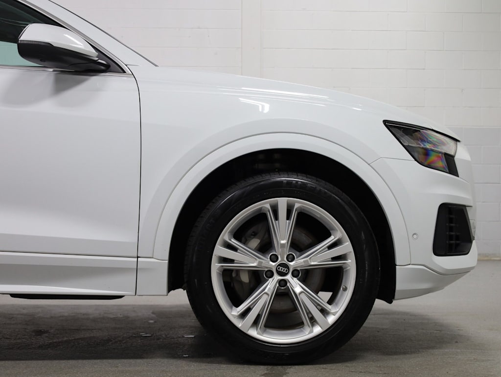 Thumbnail: 2023 Audi Q8 - 7
