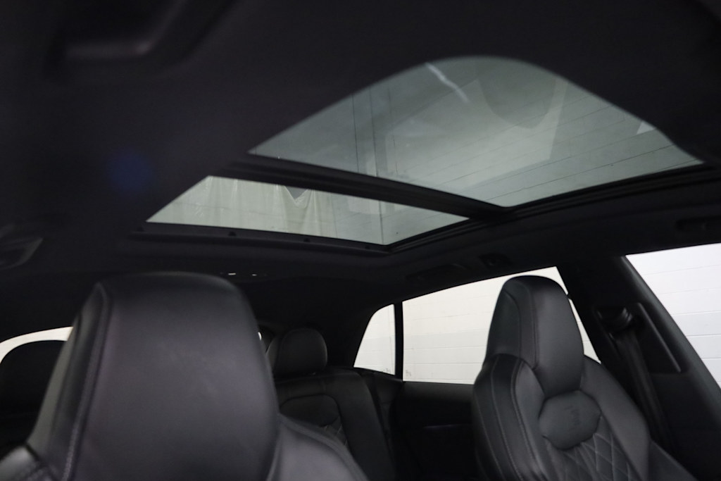 Thumbnail: 2020 Audi SQ8 - 26