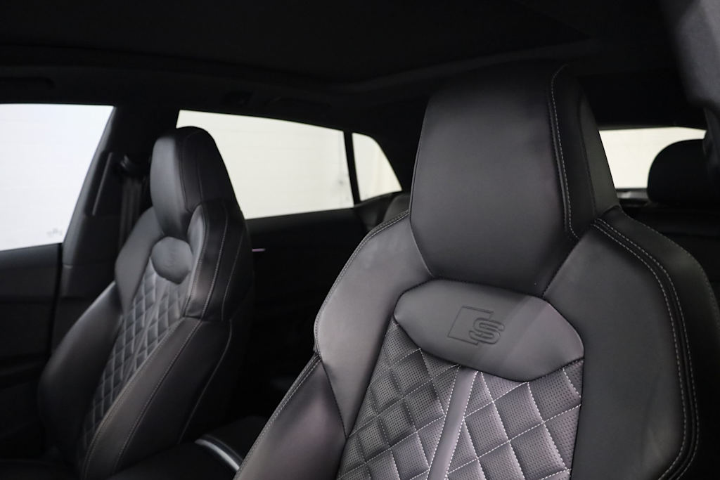 Thumbnail: 2020 Audi SQ8 - 10