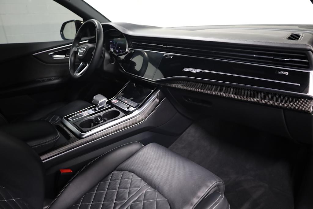 Thumbnail: 2020 Audi SQ8 - 8