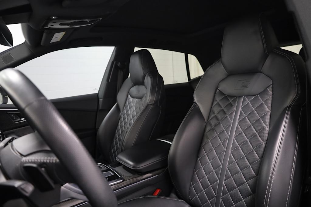 Thumbnail: 2020 Audi SQ8 - 9
