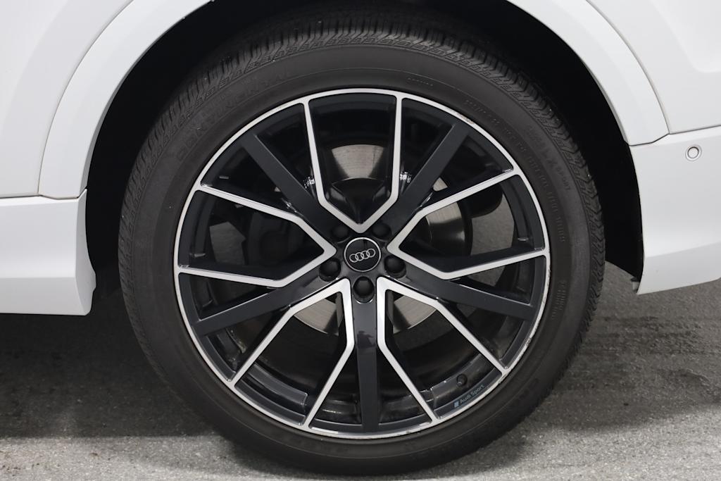 Thumbnail: 2020 Audi SQ8 - 38