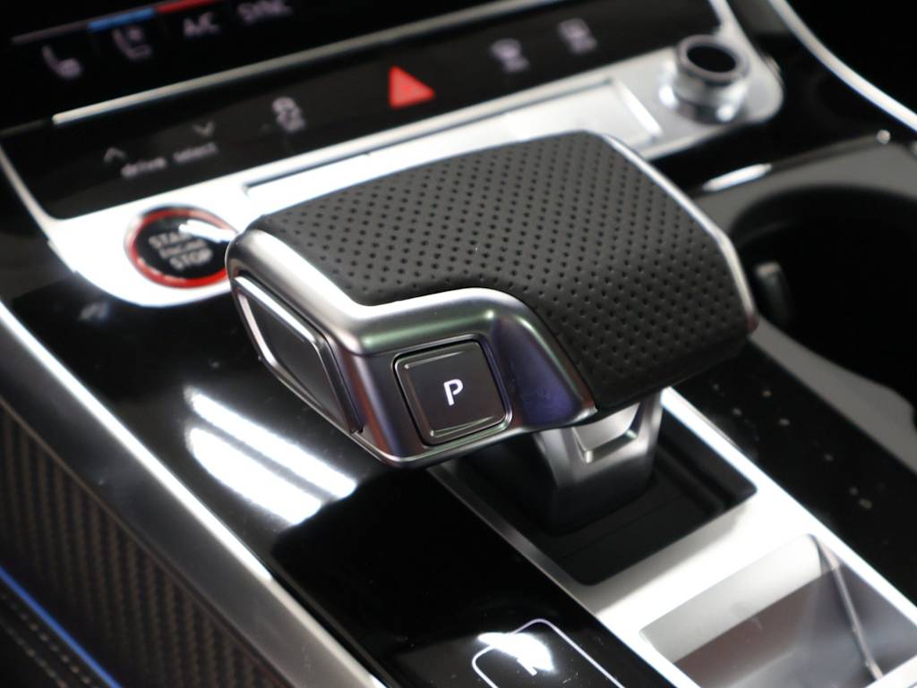 Thumbnail: 2026 Audi SQ8 - 31