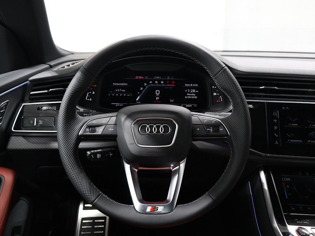 Thumbnail: 2026 Audi SQ8 - 14