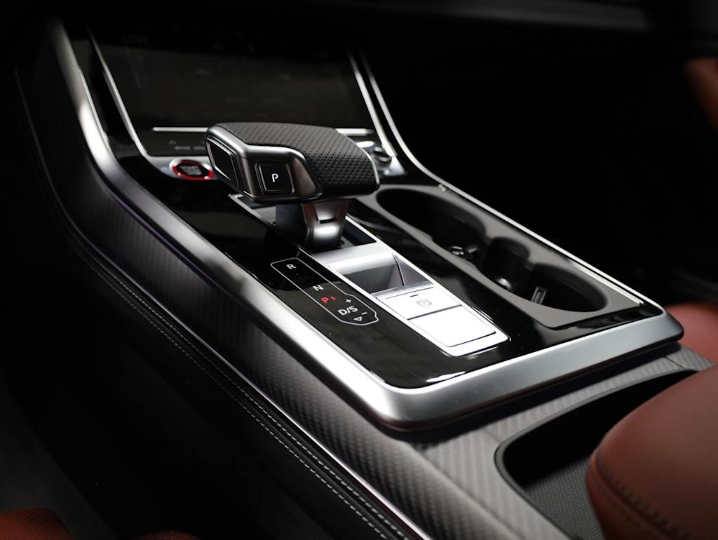 Thumbnail: 2026 Audi SQ8 - 17