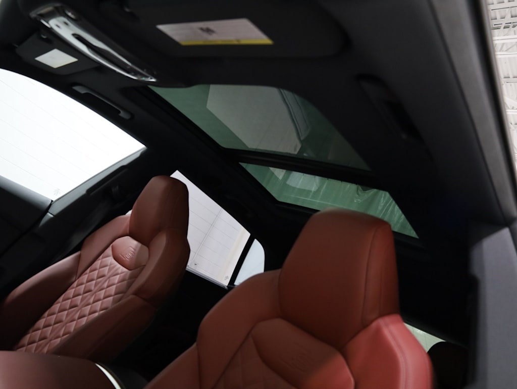 Thumbnail: 2026 Audi SQ8 - 30