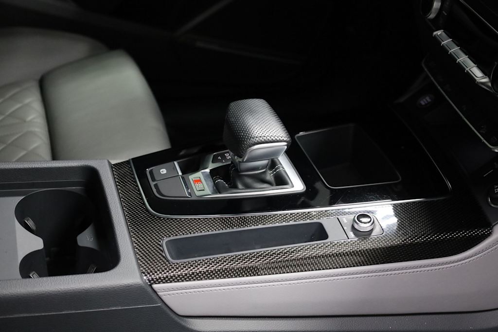 Thumbnail: 2023 Audi SQ5 - 17